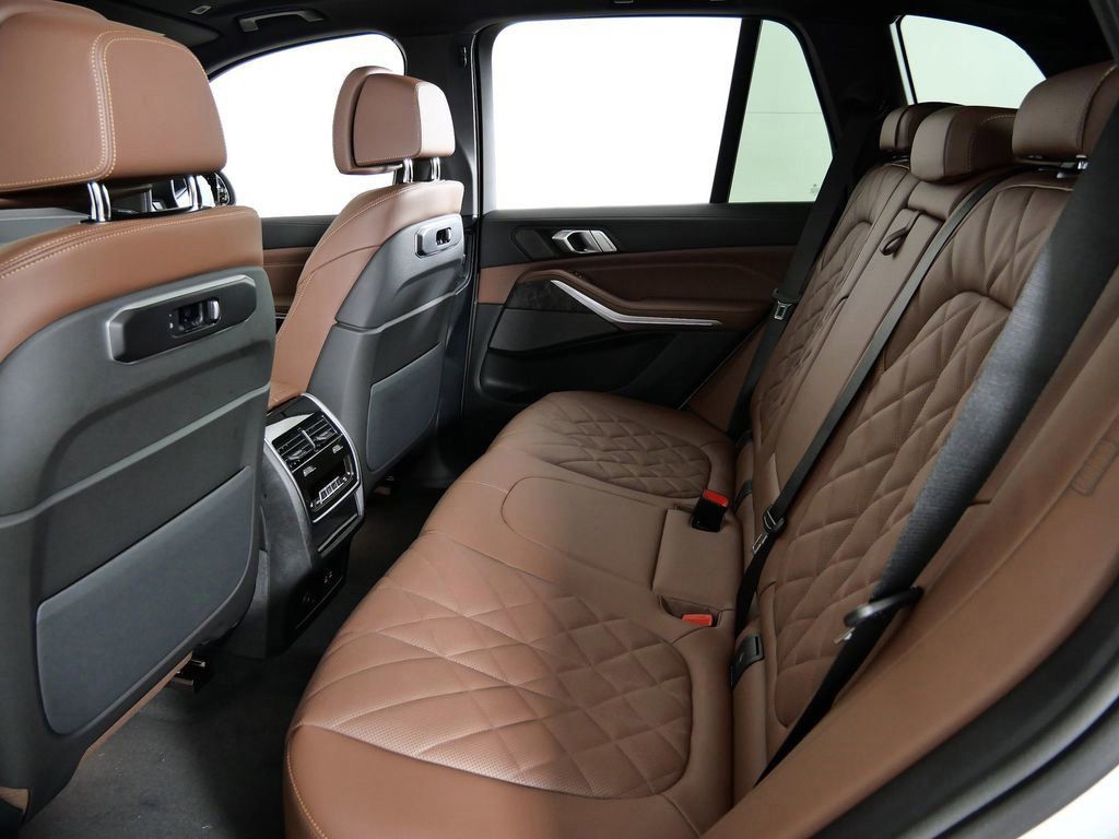 Thumbnail: 2026 BMW X5 - 36