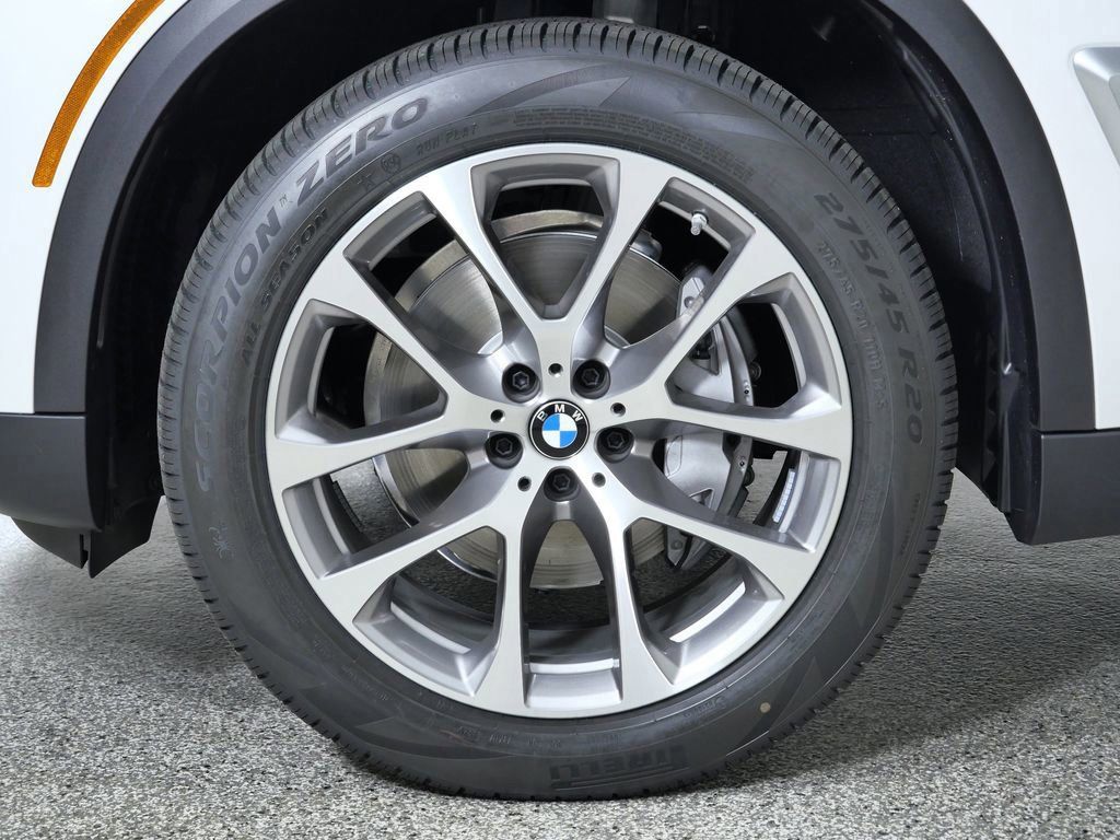 Thumbnail: 2026 BMW X5 - 25