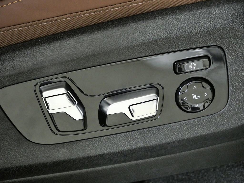 Thumbnail: 2026 BMW X5 - 28