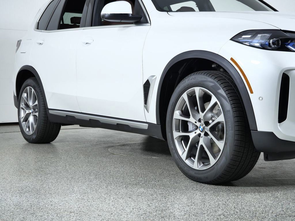 Thumbnail: 2026 BMW X5 - 8
