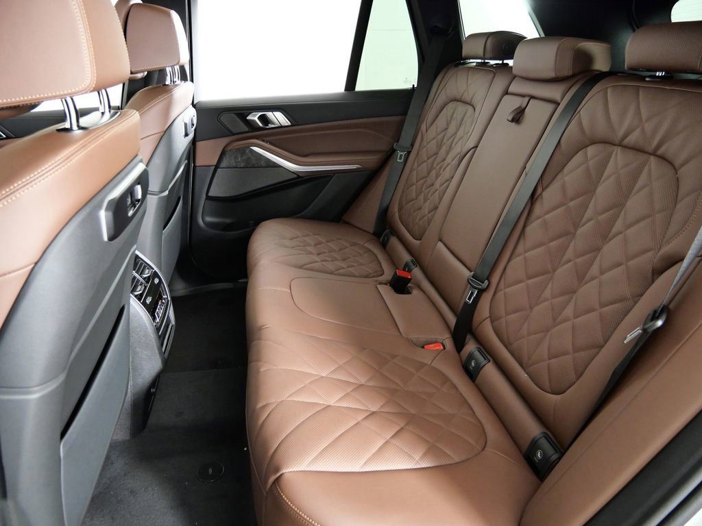 Thumbnail: 2026 BMW X5 - 37