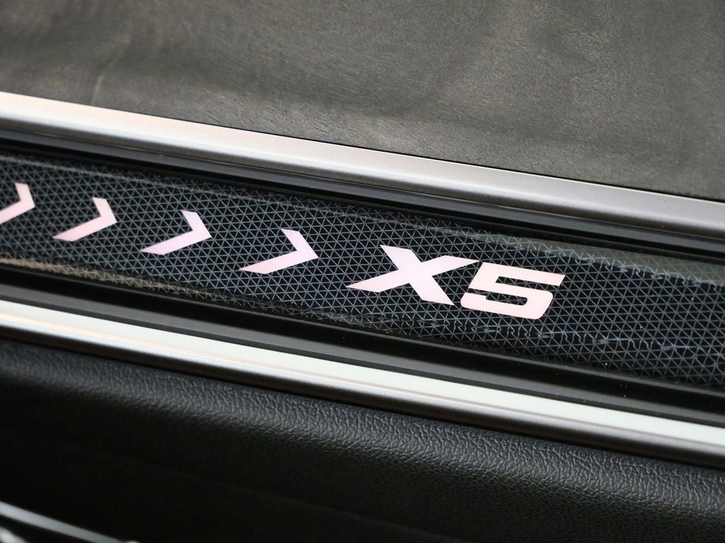 Thumbnail: 2026 BMW X5 - 30
