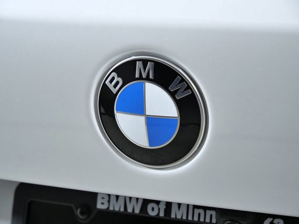 Thumbnail: 2026 BMW X5 - 21