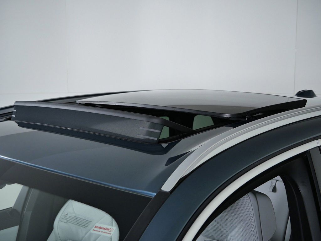 Thumbnail: 2026 BMW X5 - 27
