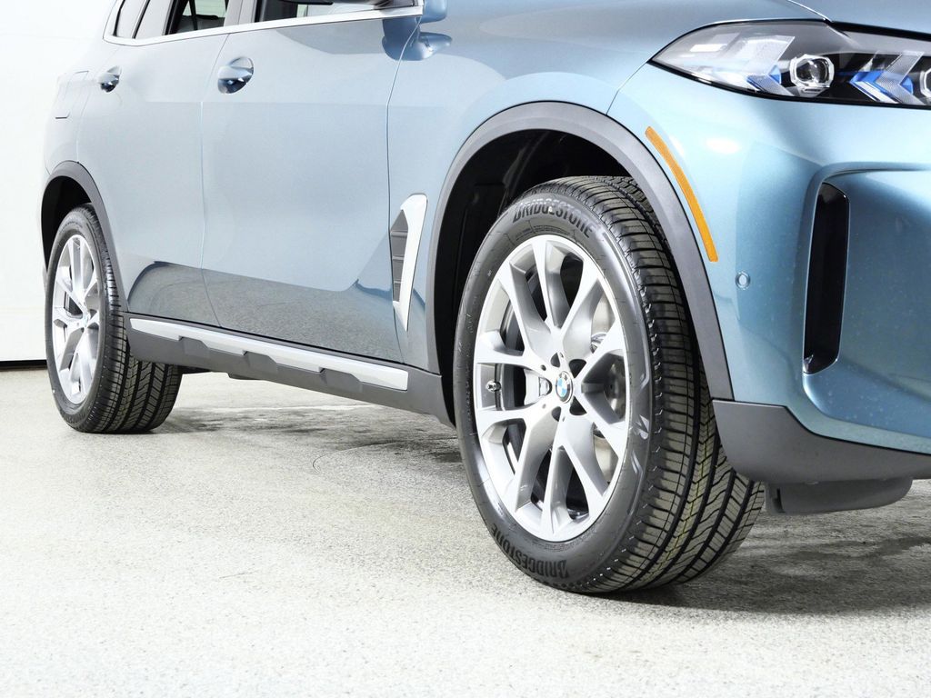 Thumbnail: 2026 BMW X5 - 8