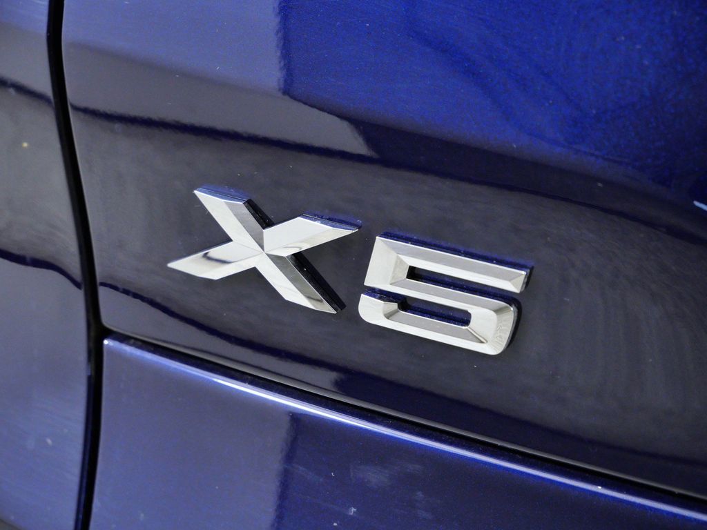 Thumbnail: 2026 BMW X5 - 23