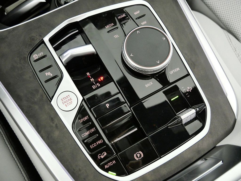 Thumbnail: 2026 BMW X5 - 50