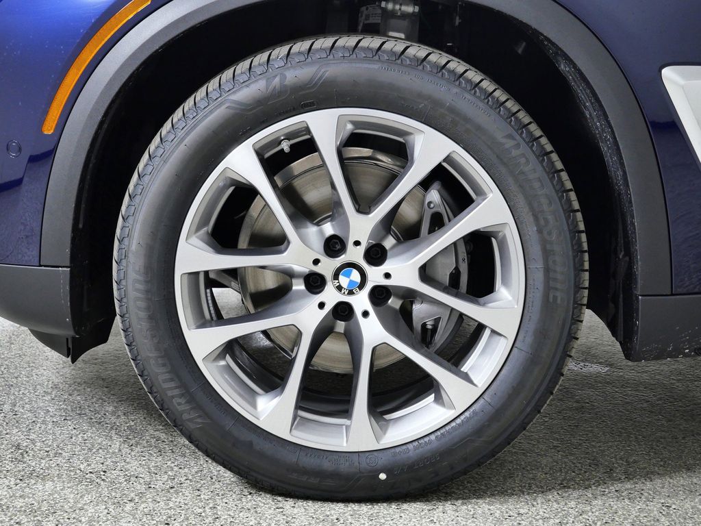 Thumbnail: 2026 BMW X5 - 26