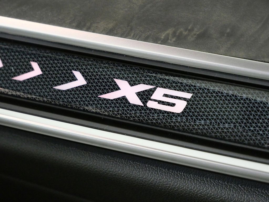 Thumbnail: 2026 BMW X5 - 31