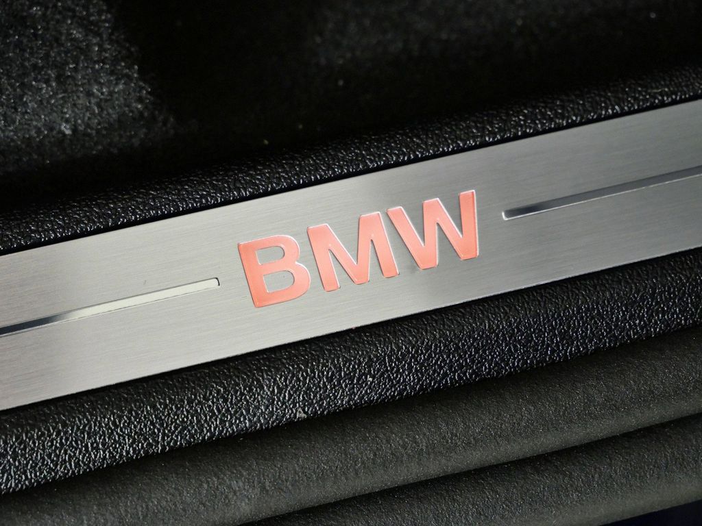 Thumbnail: 2026 BMW X5 - 30