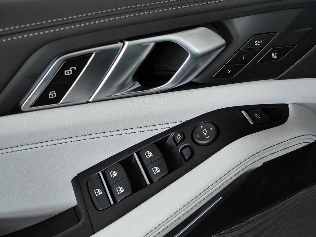 Thumbnail: 2026 BMW X5 - 40