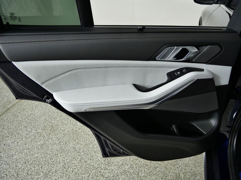 Thumbnail: 2026 BMW X5 - 34