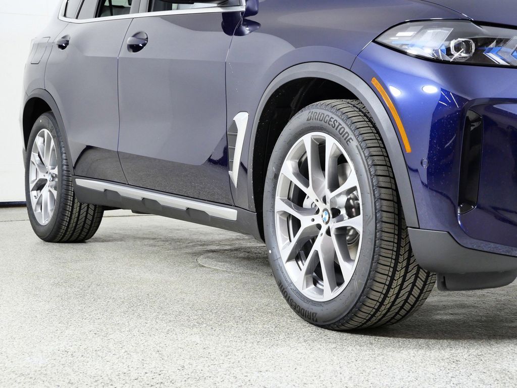 Thumbnail: 2026 BMW X5 - 8