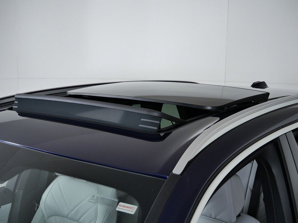 Thumbnail: 2026 BMW X5 - 27