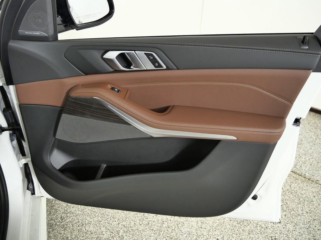 Thumbnail: 2026 BMW X5 - 28