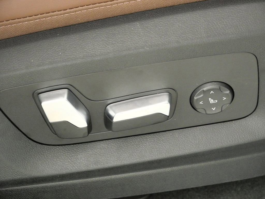 Thumbnail: 2026 BMW X5 - 29