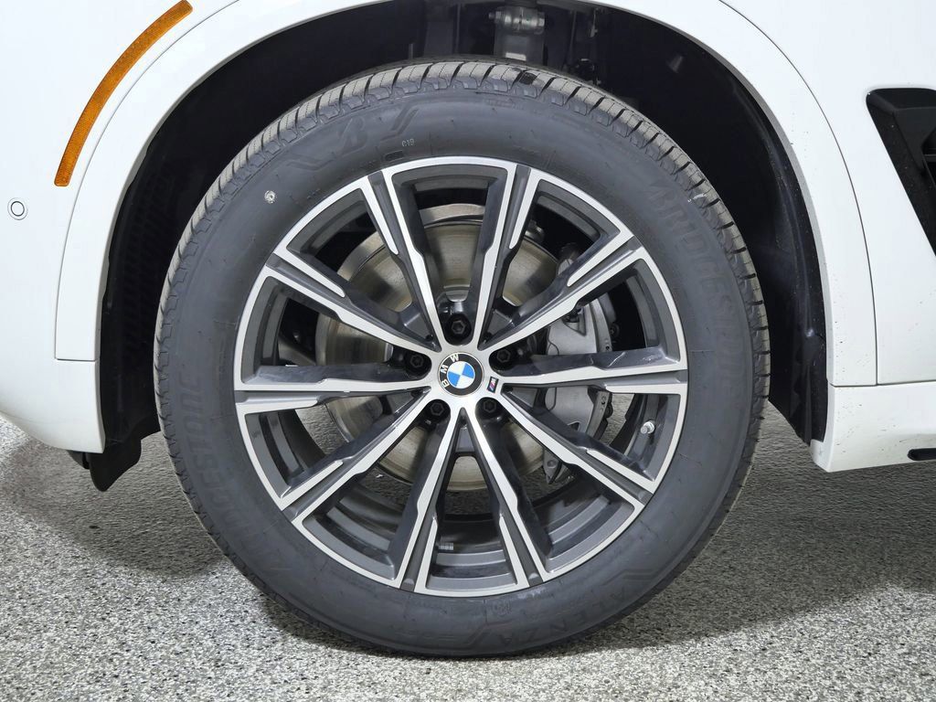 Thumbnail: 2026 BMW X5 - 26