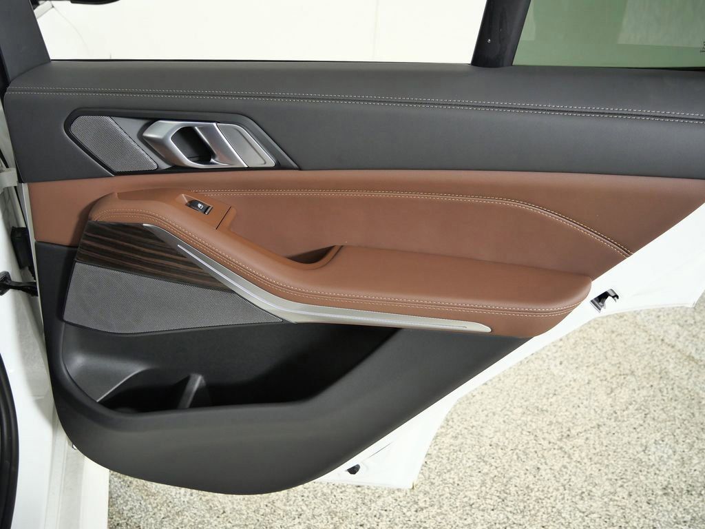 Thumbnail: 2026 BMW X5 - 32