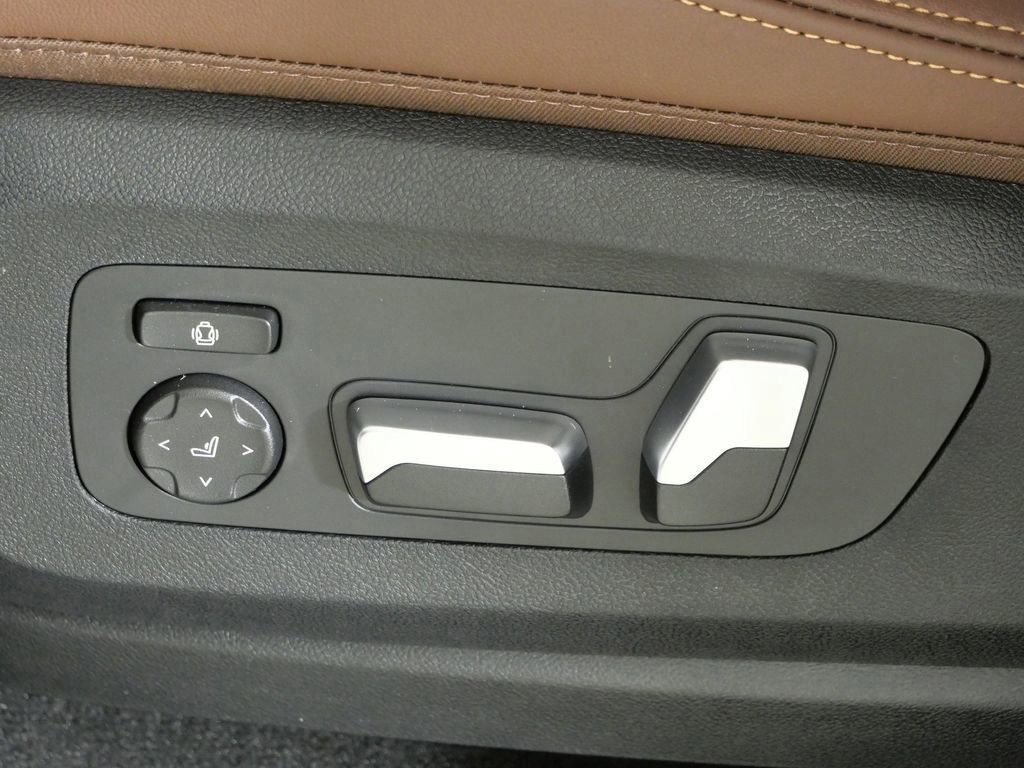 Thumbnail: 2026 BMW X5 - 44