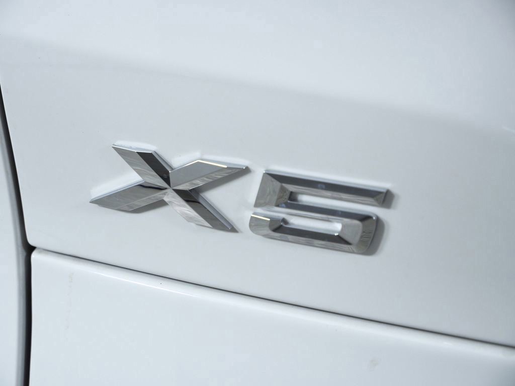Thumbnail: 2026 BMW X5 - 23