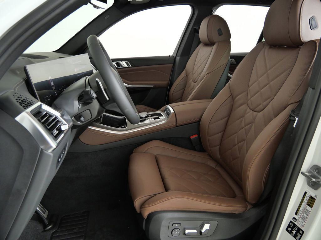 Thumbnail: 2026 BMW X5 - 41