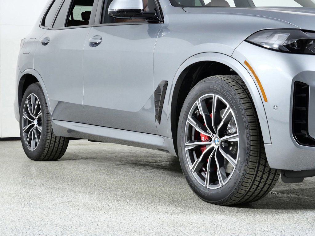 Thumbnail: 2026 BMW X5 - 8