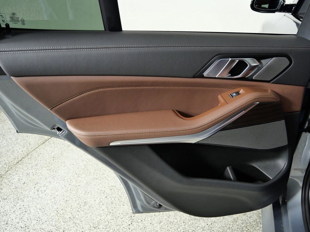 Thumbnail: 2026 BMW X5 - 36