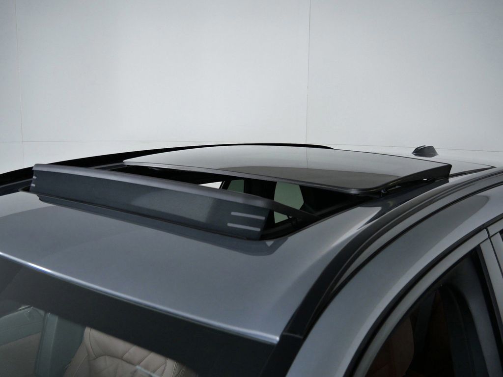 Thumbnail: 2026 BMW X5 - 27
