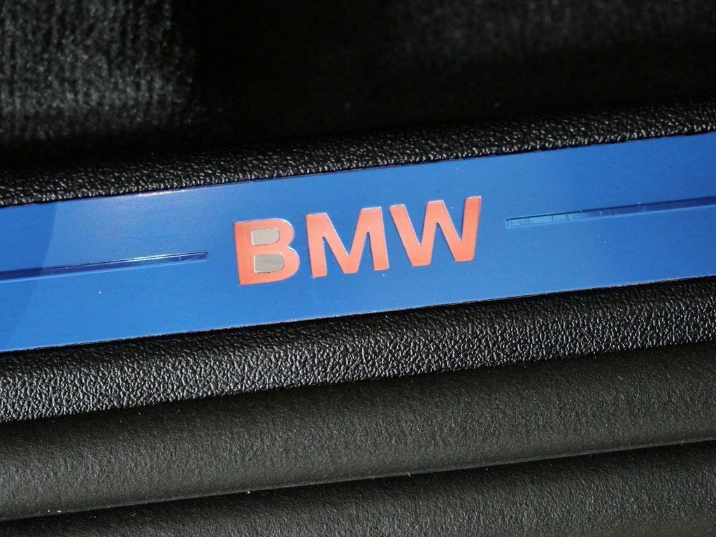 Thumbnail: 2026 BMW X5 - 17