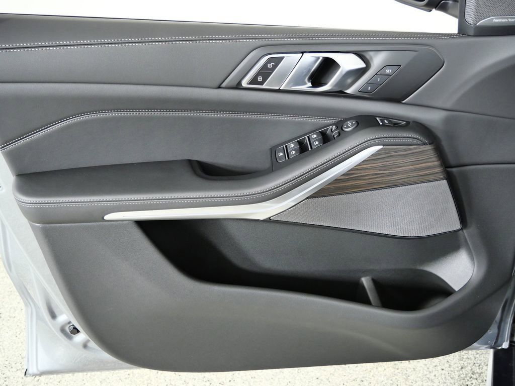 Thumbnail: 2026 BMW X5 - 38