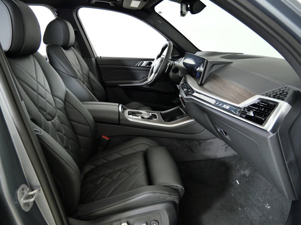 Thumbnail: 2026 BMW X5 - 9