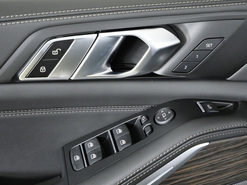 Thumbnail: 2026 BMW X5 - 42