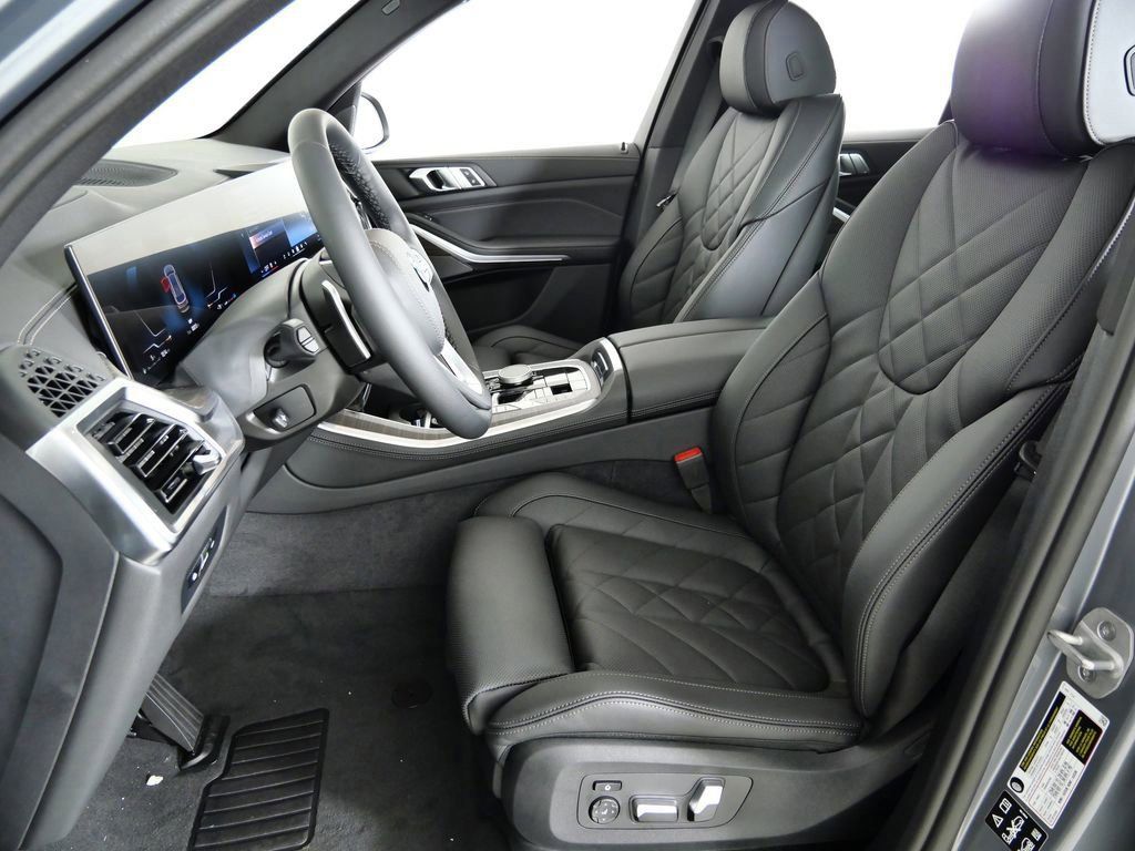 Thumbnail: 2026 BMW X5 - 40
