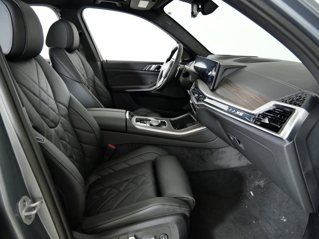 Thumbnail: 2026 BMW X5 - 9