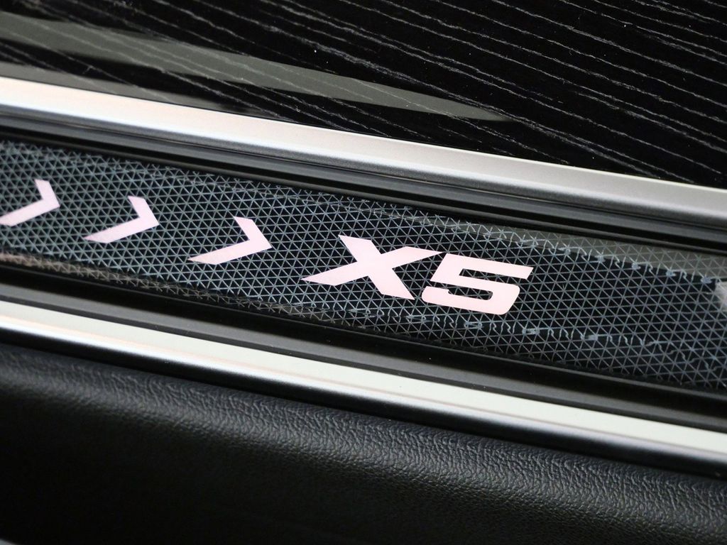 Thumbnail: 2026 BMW X5 - 31