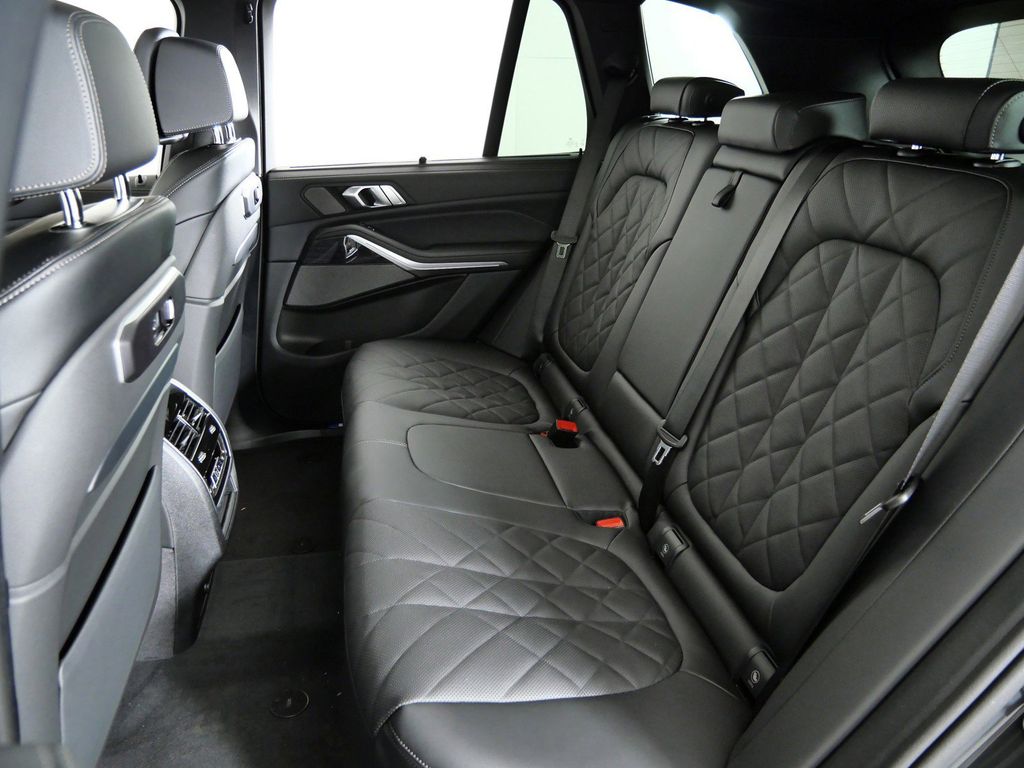 Thumbnail: 2026 BMW X5 - 35