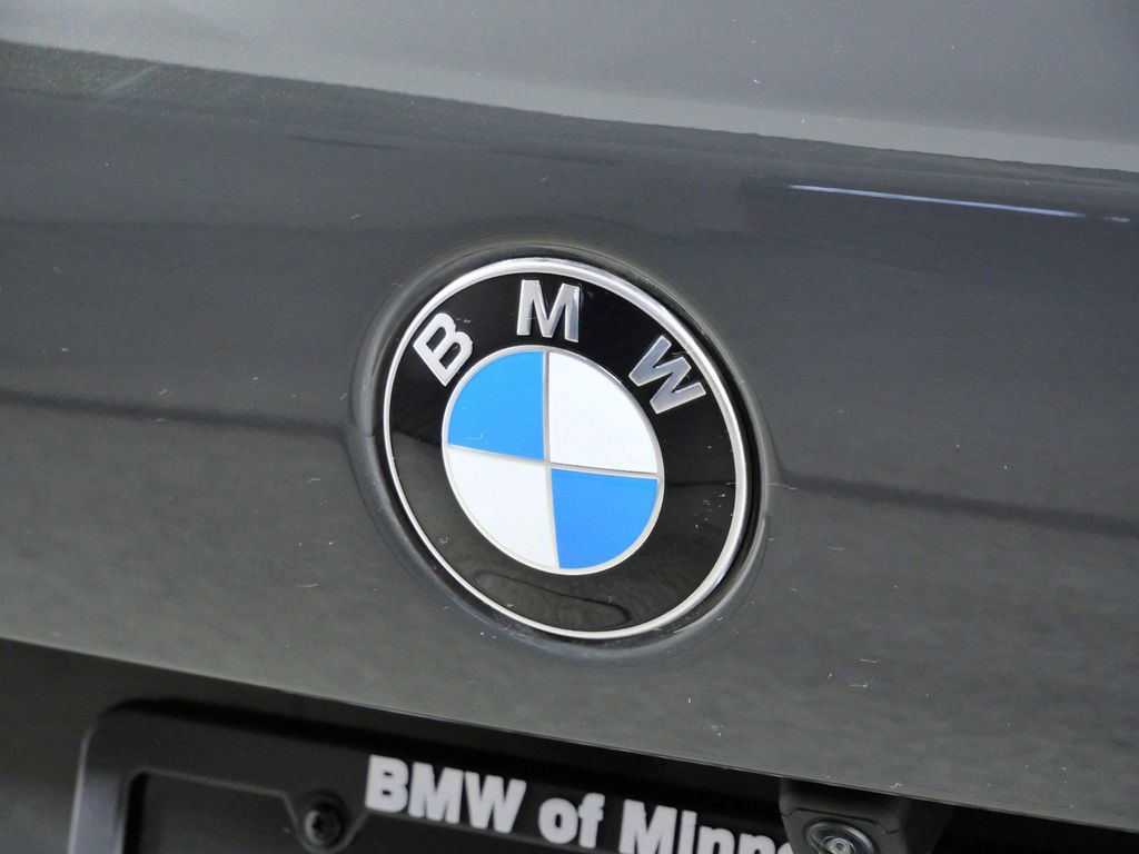 Thumbnail: 2026 BMW X5 - 21