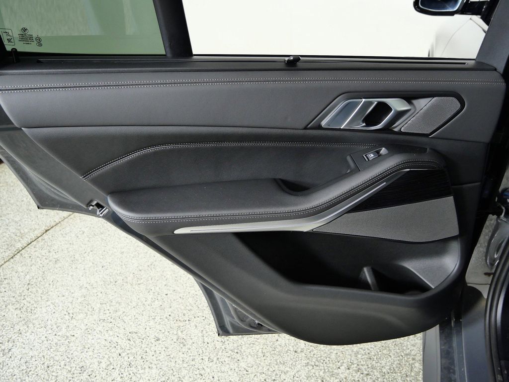 Thumbnail: 2026 BMW X5 - 37