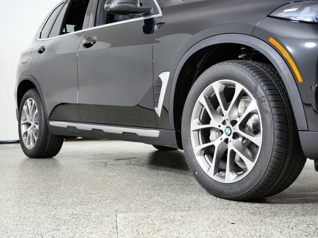 Thumbnail: 2026 BMW X5 - 8
