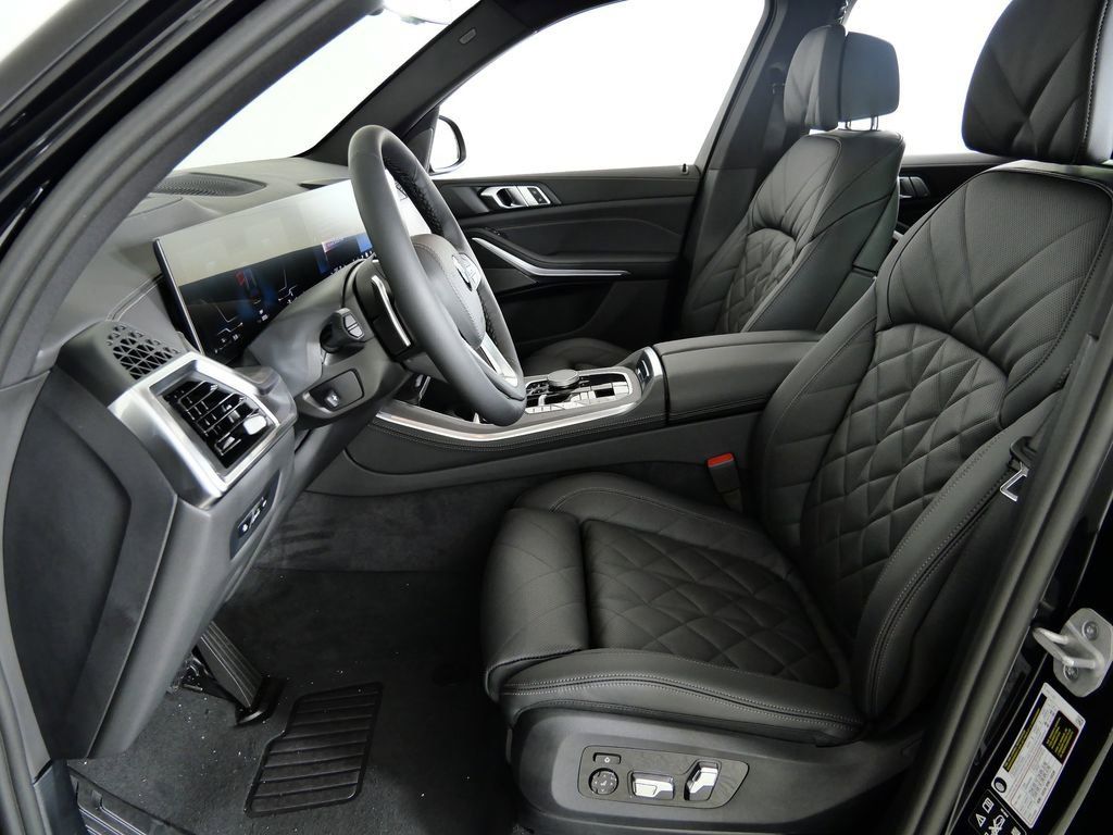 Thumbnail: 2026 BMW X5 - 38