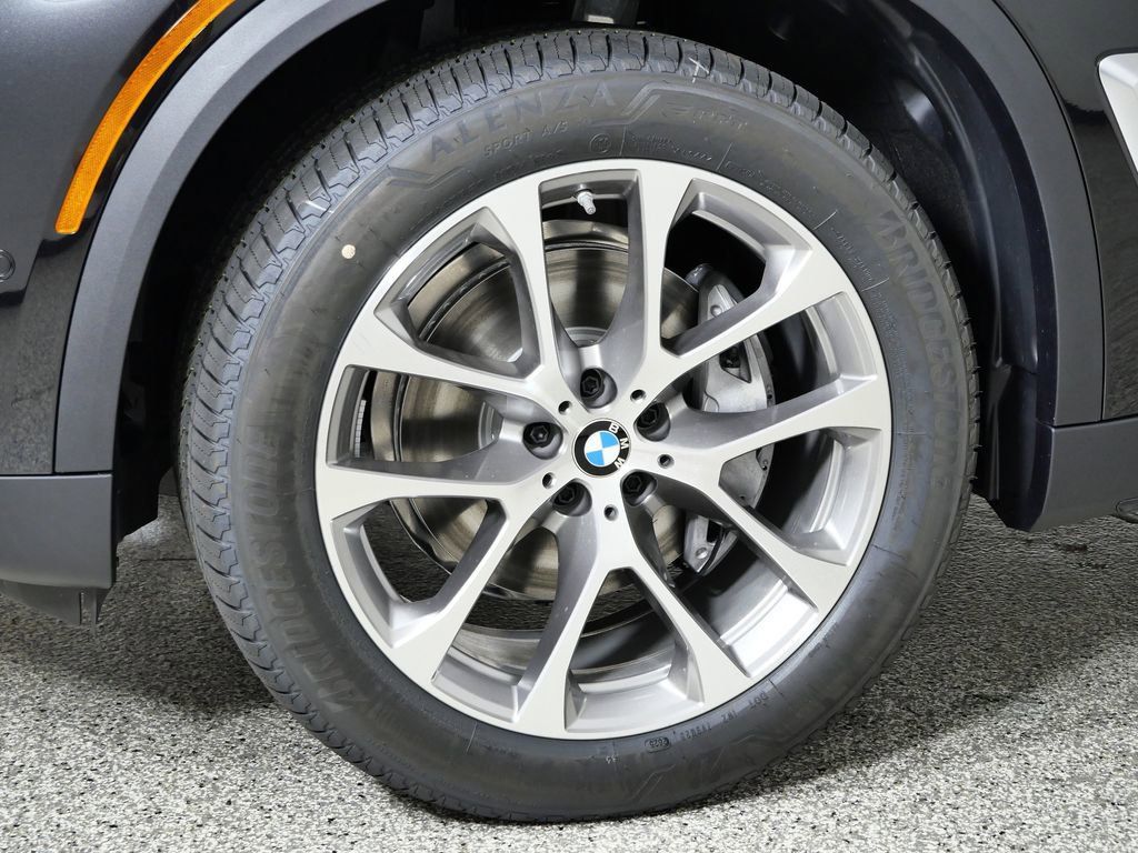 Thumbnail: 2026 BMW X5 - 24