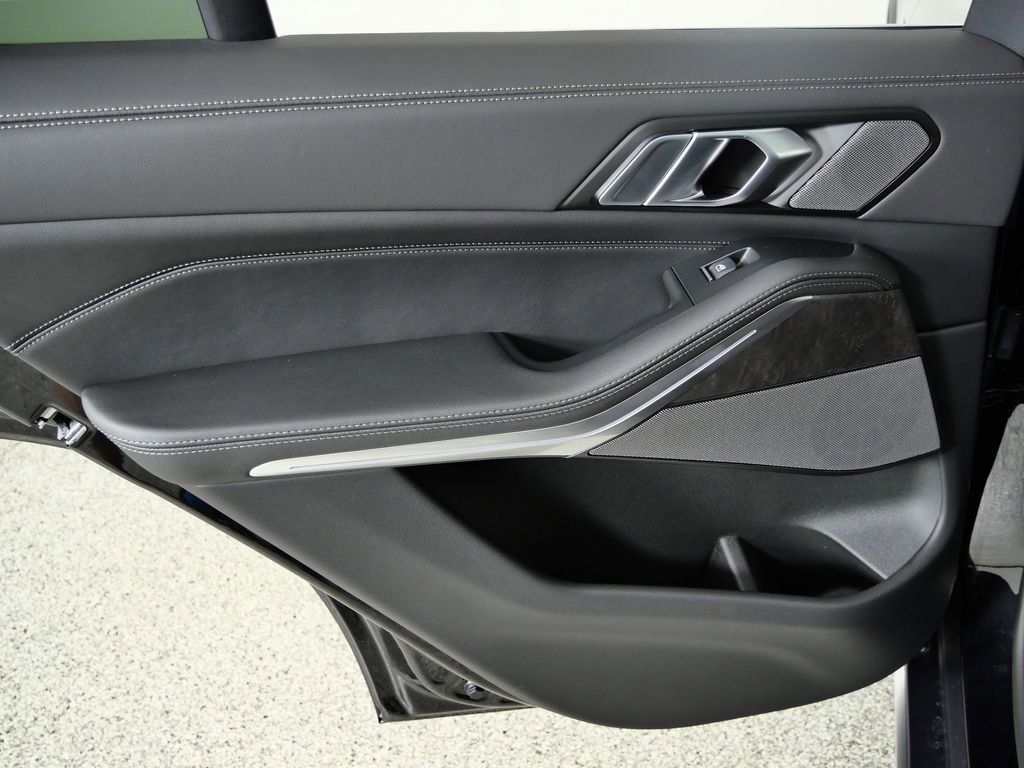 Thumbnail: 2026 BMW X5 - 33