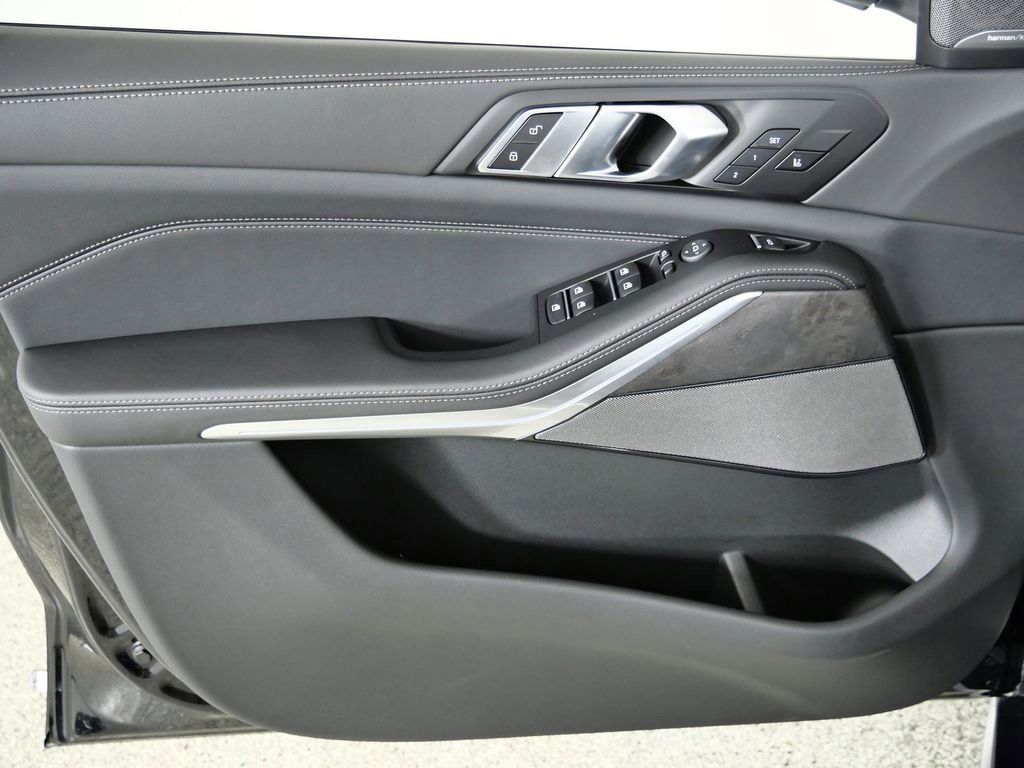 Thumbnail: 2026 BMW X5 - 38