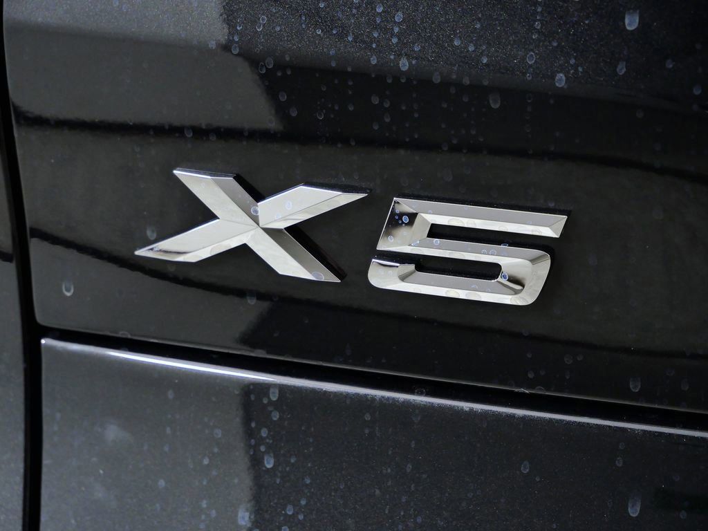Thumbnail: 2026 BMW X5 - 23