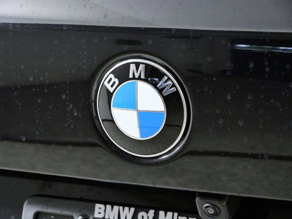 Thumbnail: 2026 BMW X5 - 21