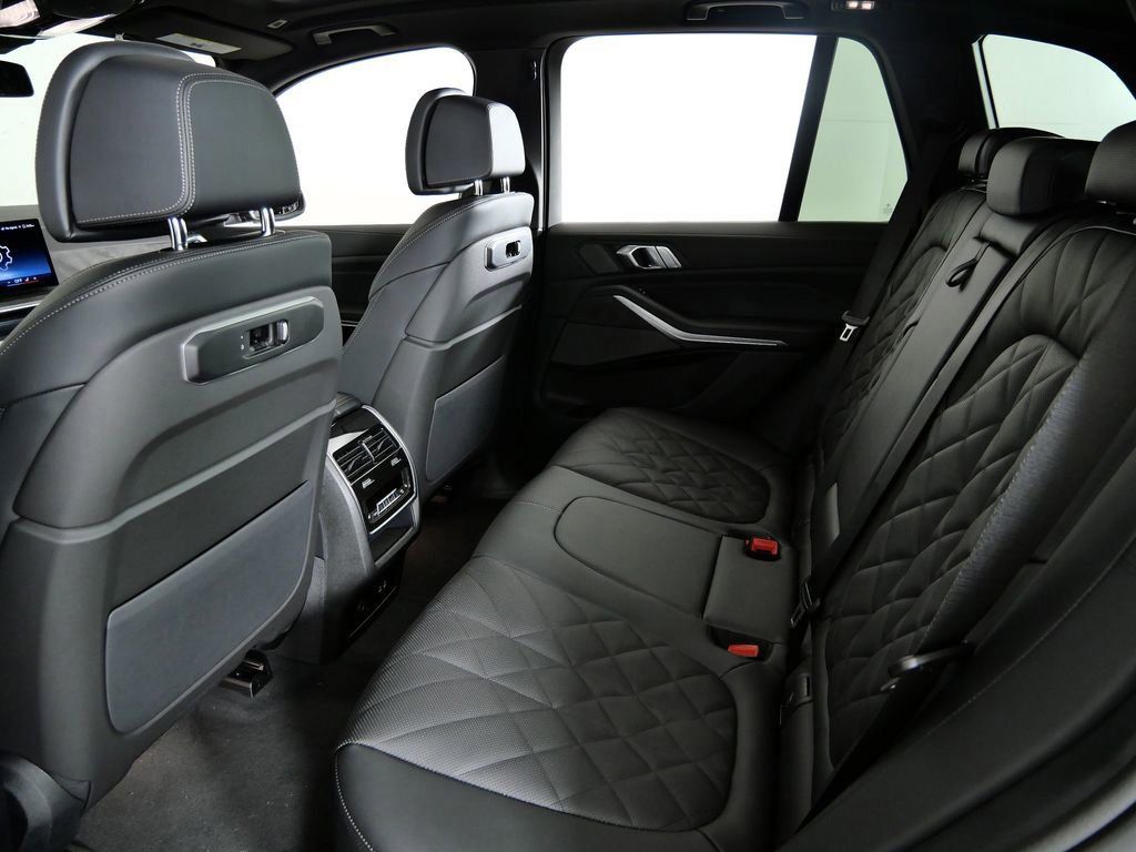 Thumbnail: 2026 BMW X5 - 36