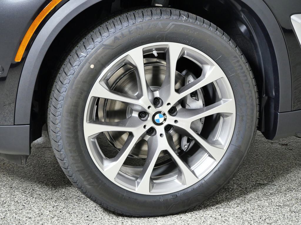 Thumbnail: 2026 BMW X5 - 26