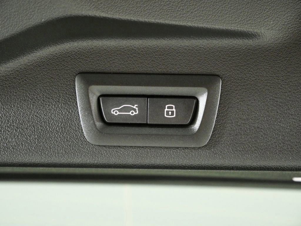 Thumbnail: 2026 BMW X5 - 34