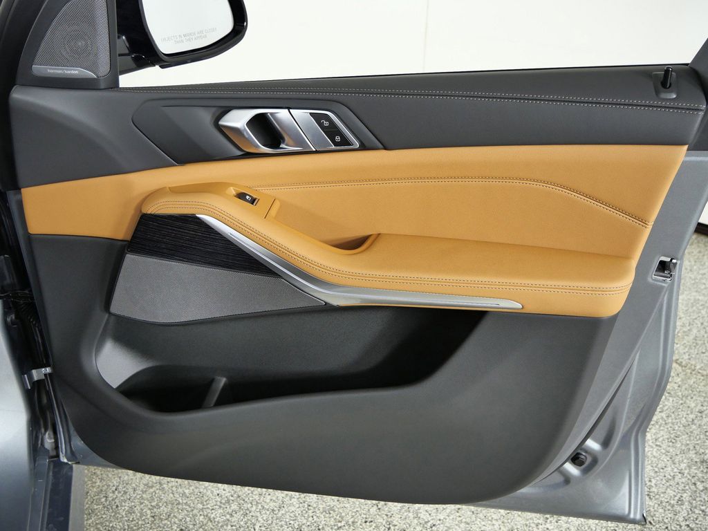 Thumbnail: 2026 BMW X5 - 28