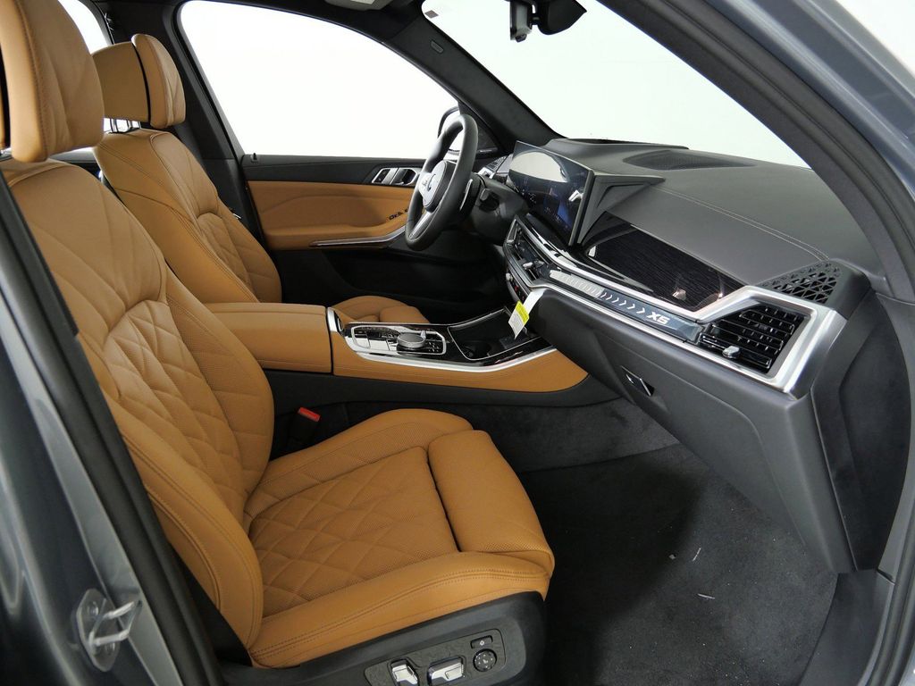 Thumbnail: 2026 BMW X5 - 9